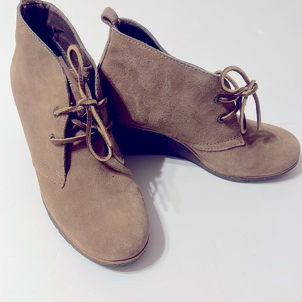 Sperry Top Sider suede bootie